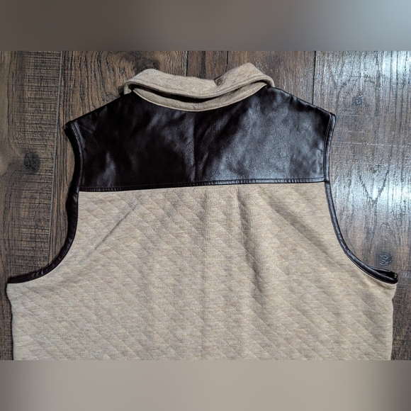 Chico's Women's Heathered Quilt Bunny Vest - Camel w/ Brown Leather Size XL NWT! - Picture 4 of 16